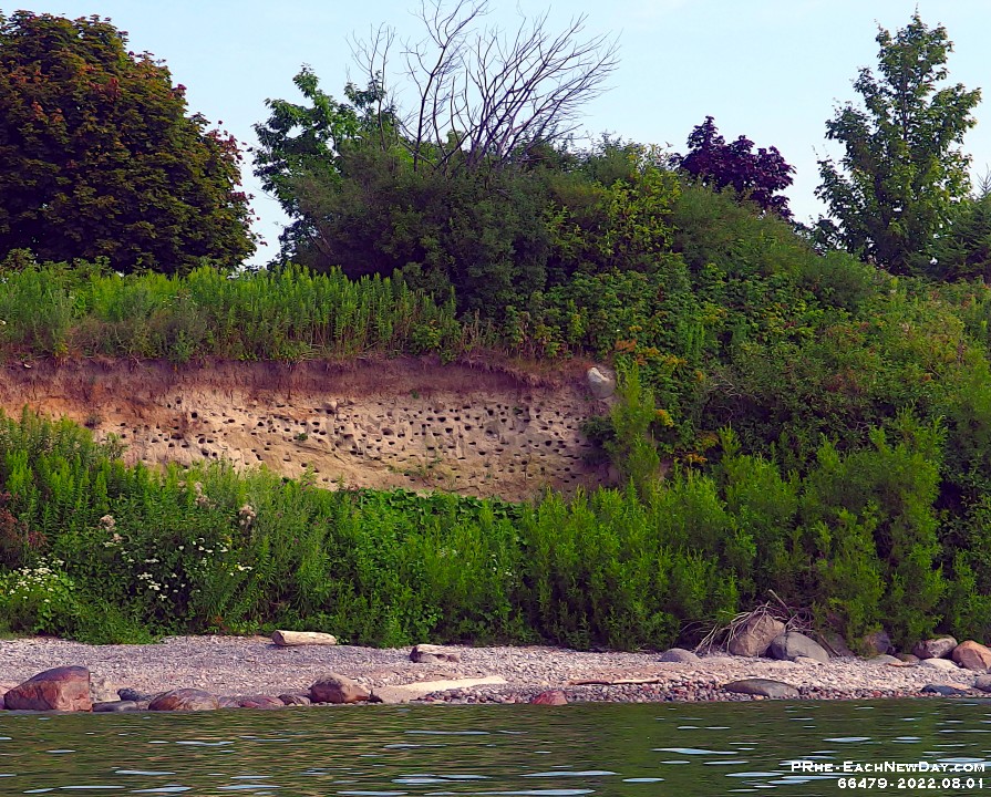 66479CrLeUsmNr - Kayak outing on Lake Ontario (Duffins Creek to Paradise Beach) with Beth - Andy